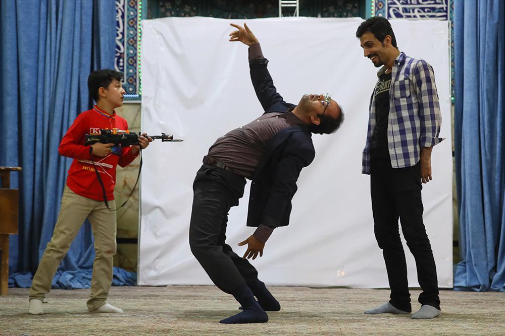 روایت چند نمایش در دل مسجد