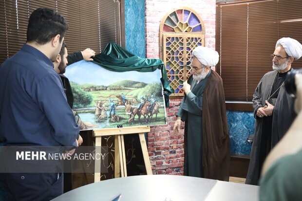 نماینده ولی فقیه در گیلان در بازدیدی از حوزه هنری انقلاب اسلامی استان، ضمن حضور در بخش‌های مختلف این حوزه، با جمعی از هنرمندان و فعالان فرهنگی دیدار و گفتگو کرد.