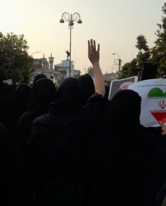 شهر کوچک، داغ بزرگ