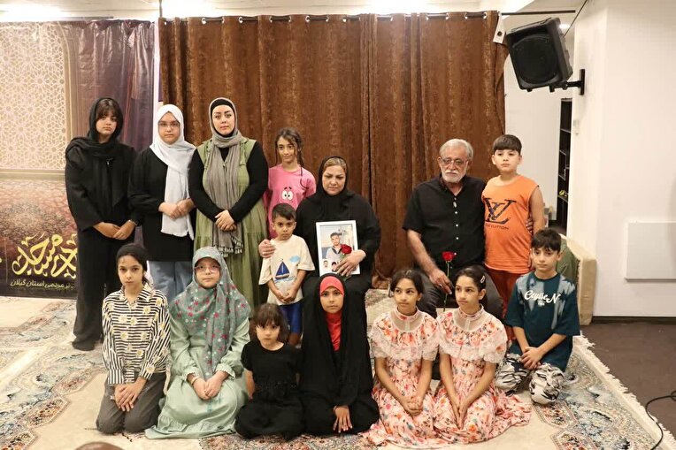 صحنه «بچه‌های مسجد» با حضور پدر و مادر شهید نیما مرادی عطر یاد شهیدان گرفت