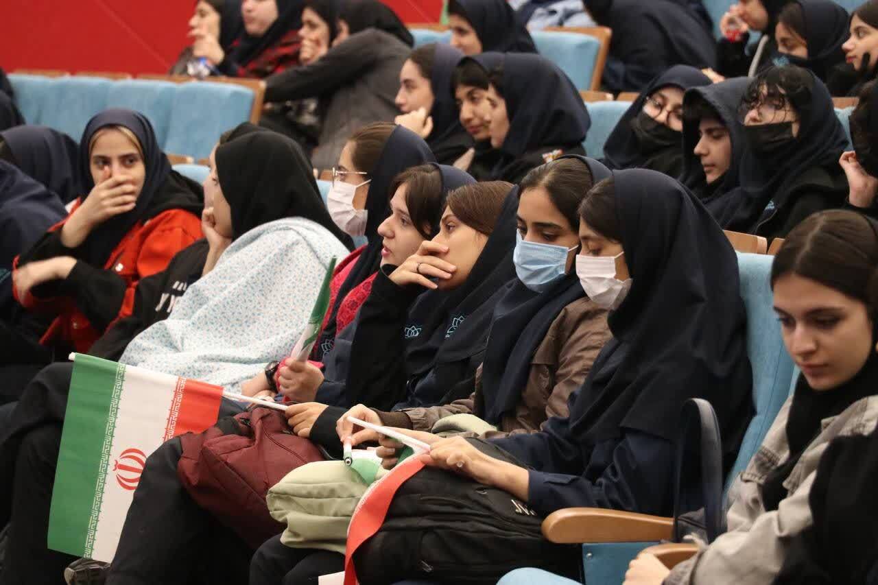 گزارش تصویری هنرواره ویژه دانش‌آموزان در رشت
